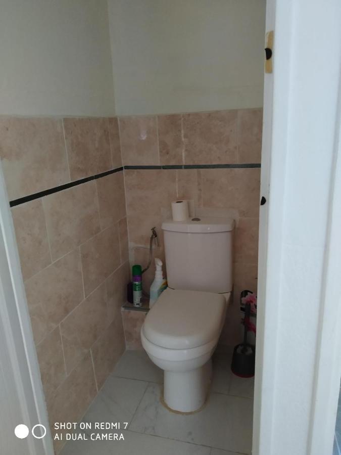Chambres Tout Confort,Gare Tgv ,Wifi,Clim, Parking,Pt Dejeuner Perpinhã Exterior foto